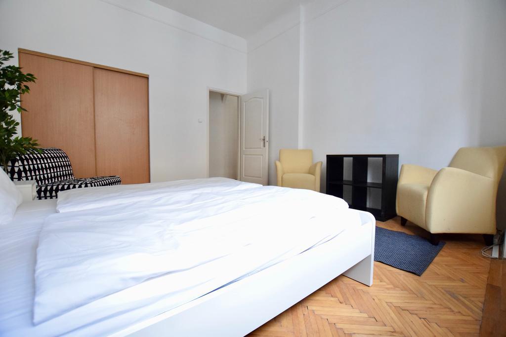 Budget Apartment by Hi5 - Akácfa 4 Budapest Eksteriør billede
